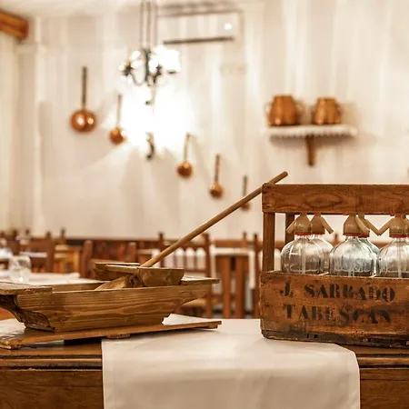 Hotel Marxant *