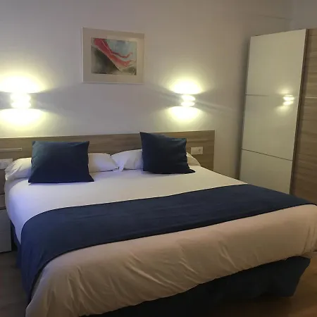 Marxant Hotel *